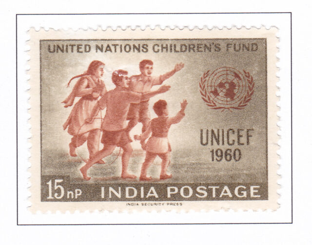 Childern Greeting U.N. Emblem – 1960